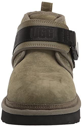 UGG Men's Neumel Snapback Boot, Moss Green, Size 8