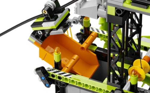 LEGO Power Miners Set #8709 Underground Mining Station (Limited Edition)